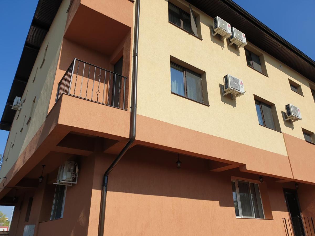 Villa Accommodation Bucarest Exterior foto